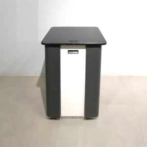 Taula en L per a caixa de botiga en molt bon estat en venda a cabauoportunitats.com