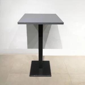 Mesa alta cuadrada para bar 114cm de altura de segunda mano en buen estado en venta en cabauoportunitats.com