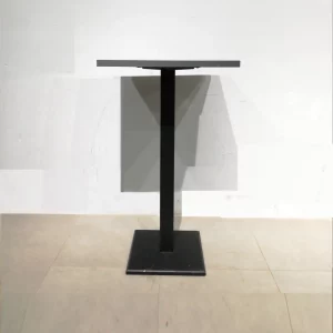 Mesa alta cuadrada para bar 114cm de altura de segunda mano en buen estado en venta en cabauoportunitats.com