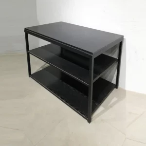 Prestatgeria negra de segona mà 122x69x78m de segona mà en bon estat en venda a cabauoportunitats.com