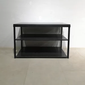 Prestatgeria negra de segona mà 122x69x78m de segona mà en bon estat en venda a cabauoportunitats.com
