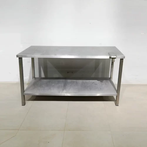 Mesa de acero inoxidable de segunda mano (160x60x89cm) en venta en cabauoportunitats.com
