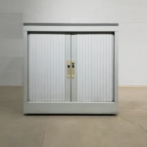 Armario metálico para taller, oficina con persiana procedente de un final de stock 80x45x75cm en venta en cabauoportunitats.com