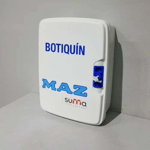 Botiquín de plástico de gran capacidad de 30x15x39 cm de segunda mano en venta en cabauoportunitats.com