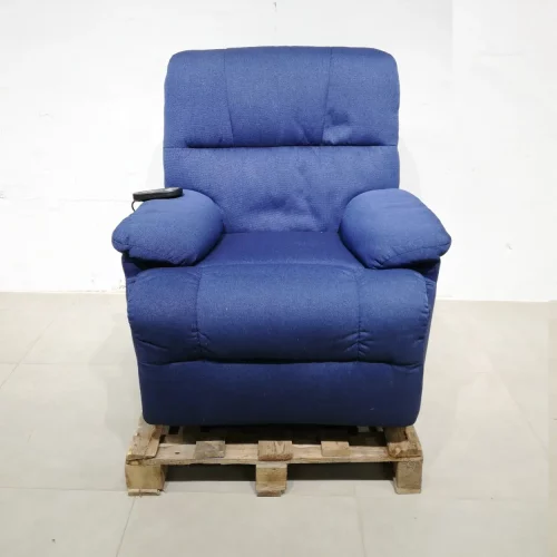 Sillón eléctrico azul en buen estado en venta por desuso de segunda mano en venta en cabauoportunitats.com