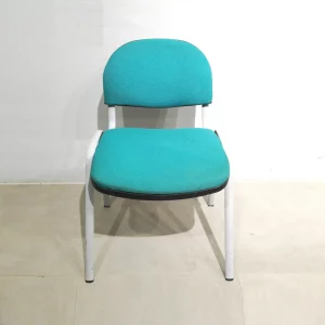 Lote de 2 sillas de segunda mano en muy buen estado para sala de espera, oficina, despacho... en venta en cabauoportunitats.com