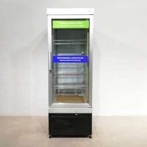 Frigorífico expositor 65x64x191 cm de segona mà en bon estat en venda a cabauoportunitats.com
