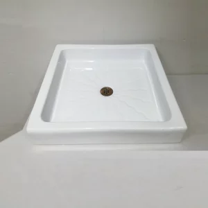 Plato de ducha 60x59x10 cm de segunda mano en buen estado en venta en cabauoportunitats.com
