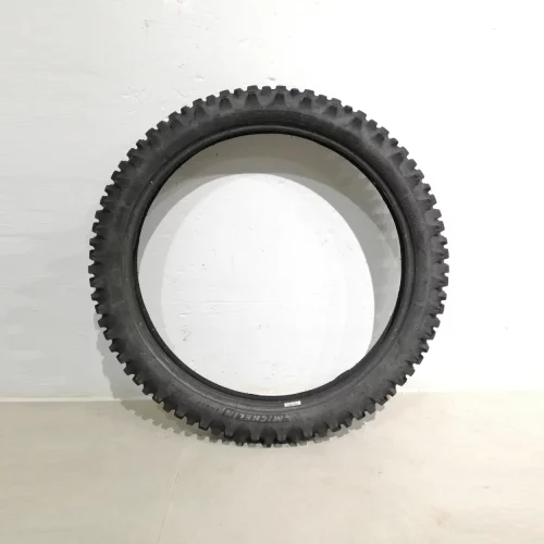 Neumático para motocicleta MICHELIN 90-100-21 M-C57-R de segunda mano en venta en cabauoportunitats.com