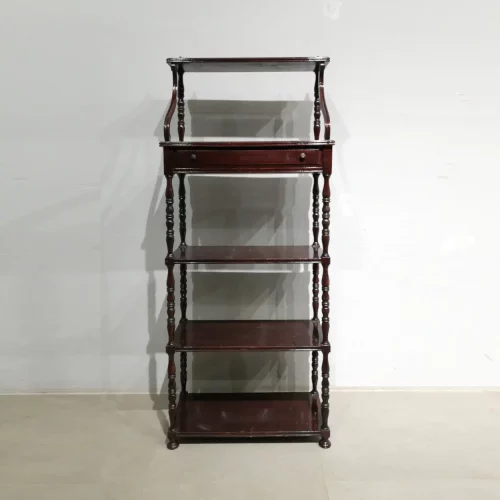 Estantería de madera de segunda mano de 62x32x154 cm en buen estado en venta en cabauoportunitats.com