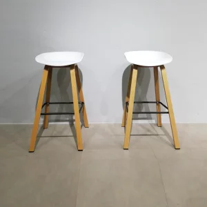 Tamborets d'ocasió de 85cm d'alçada de segona mà en venda a cabauoportunitats.com