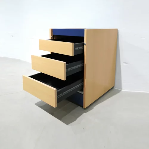 Buck de oficina hecho de madera de 42x56x66cm de segunda mano en venta en cabauoportunitats.com