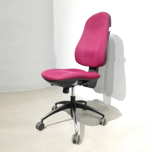 Silla de oficina color fúcsia sin apoyabrazos de segunda mano en venta en cabauoportunitats.com