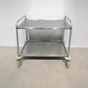 Carro de segunda mano con 2 pisos procedente de un final de stock en venta en cabauoportunitats.com