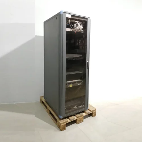 Rack negro de segunda mano con puerta transparente (60x89x174cm) en venta en cabauoportunitats.com