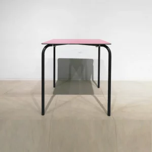 Mesa de terraza apilable de segunda mano en venta en cabauoportunitats.com