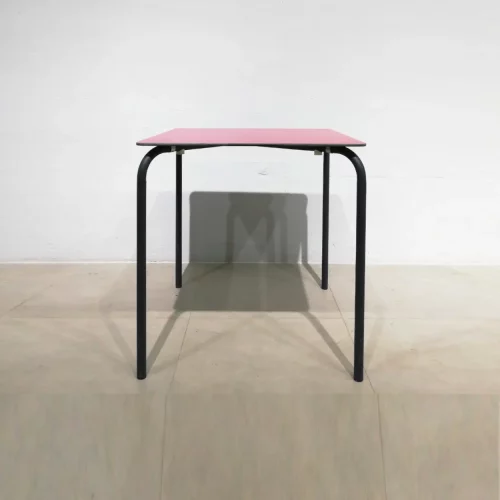 Mesa de terraza apilable de segunda mano en venta en cabauoportunitats.com