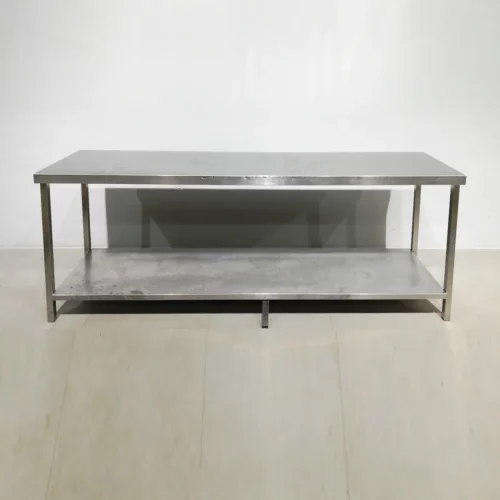 Taula d'acer inoxidable de 200x51x84cm de segona mà en bon estat en venda a cabauoportunitats.com