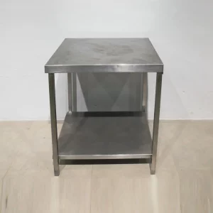 Taula d'inox (62x72x84cm)de segona mà en venda a cabauoportunitats.com