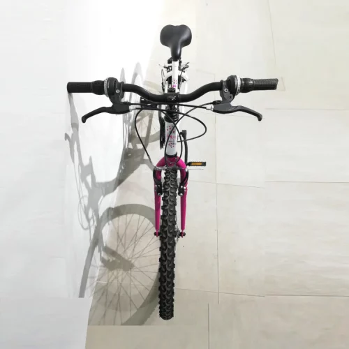 Bicicleta de passeig de color blanc TEENS 24 de segona mà en venda a cabauoportunitats.com