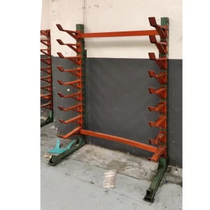 Prestatgeries cantilever de segona mà 70x150x205cm de segona mà en venda a cabauoportunitats.com