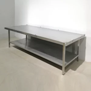 Mesa de acero inoxidable de 282x108x86cm de segunda mano en buen estado en venta en cabauoportunitats.com