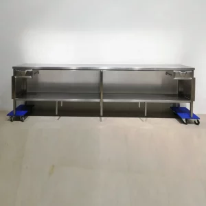 Mesa de acero inoxidable de segunda mano con 2 cajones (370x60x90cm) en venta en cabauoportunitats.com