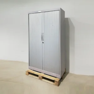 Armario metálico con persiana (121x45x198cm) de segunda mano en venta en cabauoportunitats.com