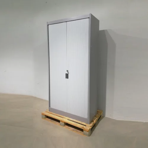 Armario de oficina con persiana (100x45x200cm) de segunda mano en venta en cabauoportunitats.com