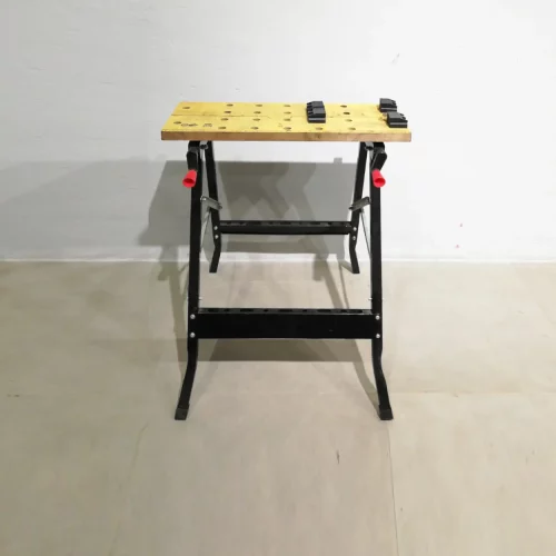 Banco de trabajo doméstico (61x63x75cm) de segunda mano en venta en cabauoportunitats.com