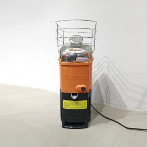 Exprimidora de cítricos ORANFRESH EXPRESA de segunda mano en buen estado en venta en cabauoportunitats.com