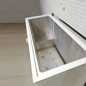Congelador 140x58x83 cm de segunda mano en buen estado perfecta para tienda, supermercado en venta en cabauoportunitats.com