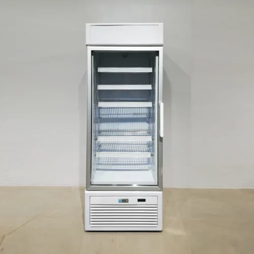 Expositor refrigerado con puerta acristalada ISA TORNADO 400L de segunda mano en venta en cabauoportunitats.com