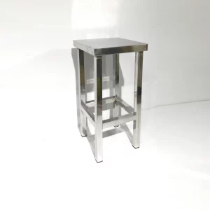 Taburetes de inox de segunda mano (3 unidades) en buen estado en venta en cabauoportunitats.com