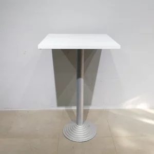 Mesa alta cuadrada para bar 112cm de altura de segunda mano en buen estado en venta en cabauoportunitats.com