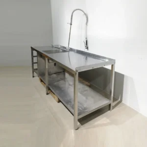 Fregadera de acero inoxidable con grifo de segunda mano para uso profesional en venta en cabauoportunitats.com