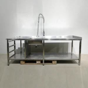 Fregadera de acero inoxidable con grifo de segunda mano para uso profesional en venta en cabauoportunitats.com
