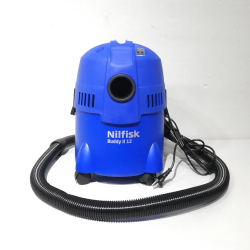 Aspiradora potent d'aigua NILFISK BUDDY ll 12L EU de segona mà en bon estat en venda a cabauoportunitats.com