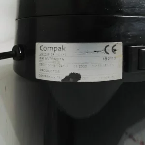 Molinillo de café COMPAK K-6 ANTRACITA de segunda mano en buen estado en venta en cabauoportunitats.com
