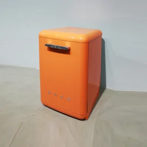 Rentavaixelles SMEG BLV10-1 per a 13 coberts 9 programes ràpids( 59x61x81 cm ) nou en venda a cabauoportunitats.com