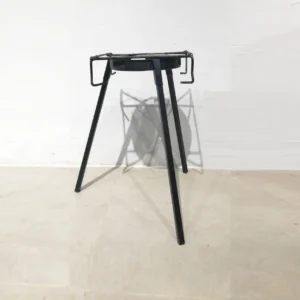 Barbacoa de carbó portàtil feta d'acer de gran qualitat i resistència, inclou graella