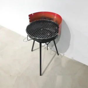 Barbacoa de carbó portàtil feta d'acer de gran qualitat i resistència, inclou graella