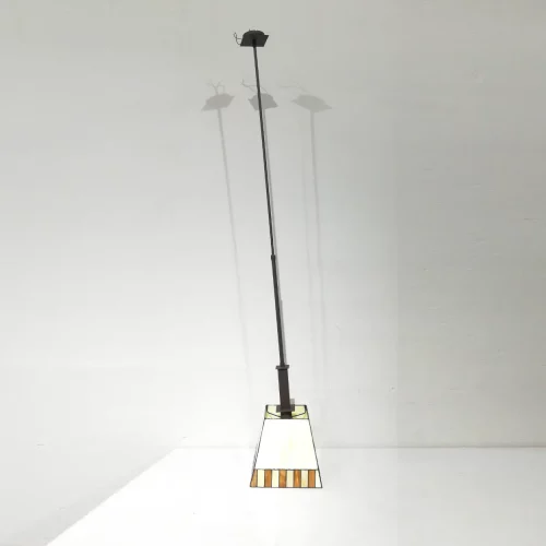 Làmpada de penjar d'estil modernista amb vitralls d'1 llum de segona mà en venda per desús