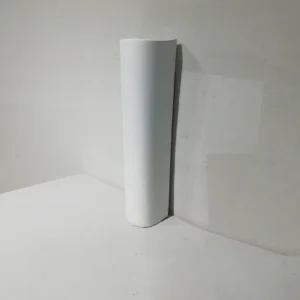 Pica de lavabo amb peu de porcellana de color blanc de segona mà en bon estat