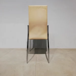 Cadires per a menjador 43x45x98cm d'estructura metàl·lica i encoixinat beix