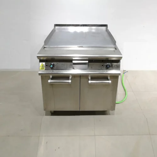 Planxa de 80x93x92cm per a hostaleria procedent d'un restaurant en tancament