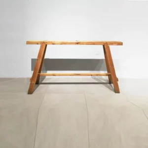 Cavallet de fusta de 173x45x83xcm de segona mà per a taller, magatzem o decoració en venda a cabauoportunitats.com