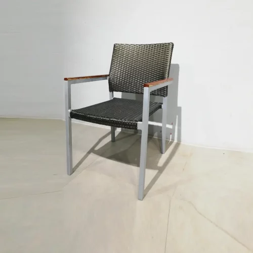 Silla para terraza 54x44x86 cm de ocasión procedente de una empresa en cierre de segunda mano en venta en cabauoportunitats.com