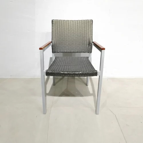 Silla para terraza 54x44x86 cm de ocasión procedente de una empresa en cierre de segunda mano en venta en cabauoportunitats.com