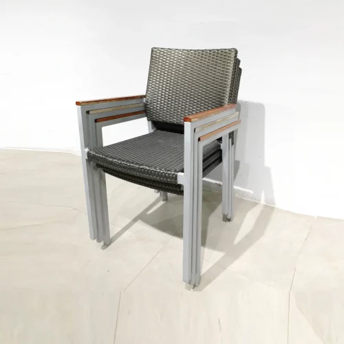 Silla para terraza 54x44x86 cm de ocasión procedente de una empresa en cierre de segunda mano en venta en cabauoportunitats.com